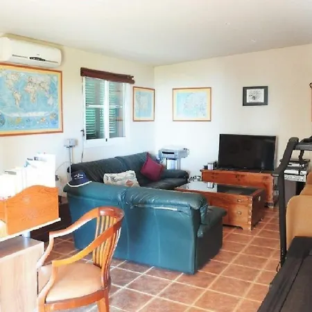 Agradable Viila Con Piscina Сasa de vacaciones Costa Adeje (Tenerife)